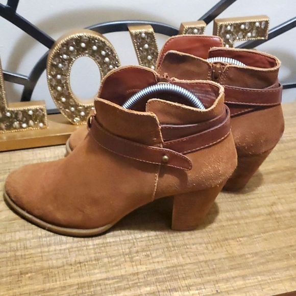 Crown Vintage Liberty Womens Brown Leather Block Heel Ankle Booties 10 - Picture 4 of 8